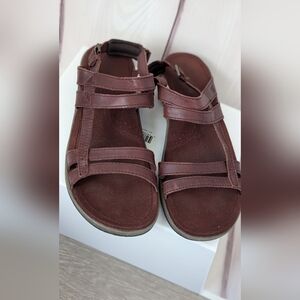 Columbia sandals